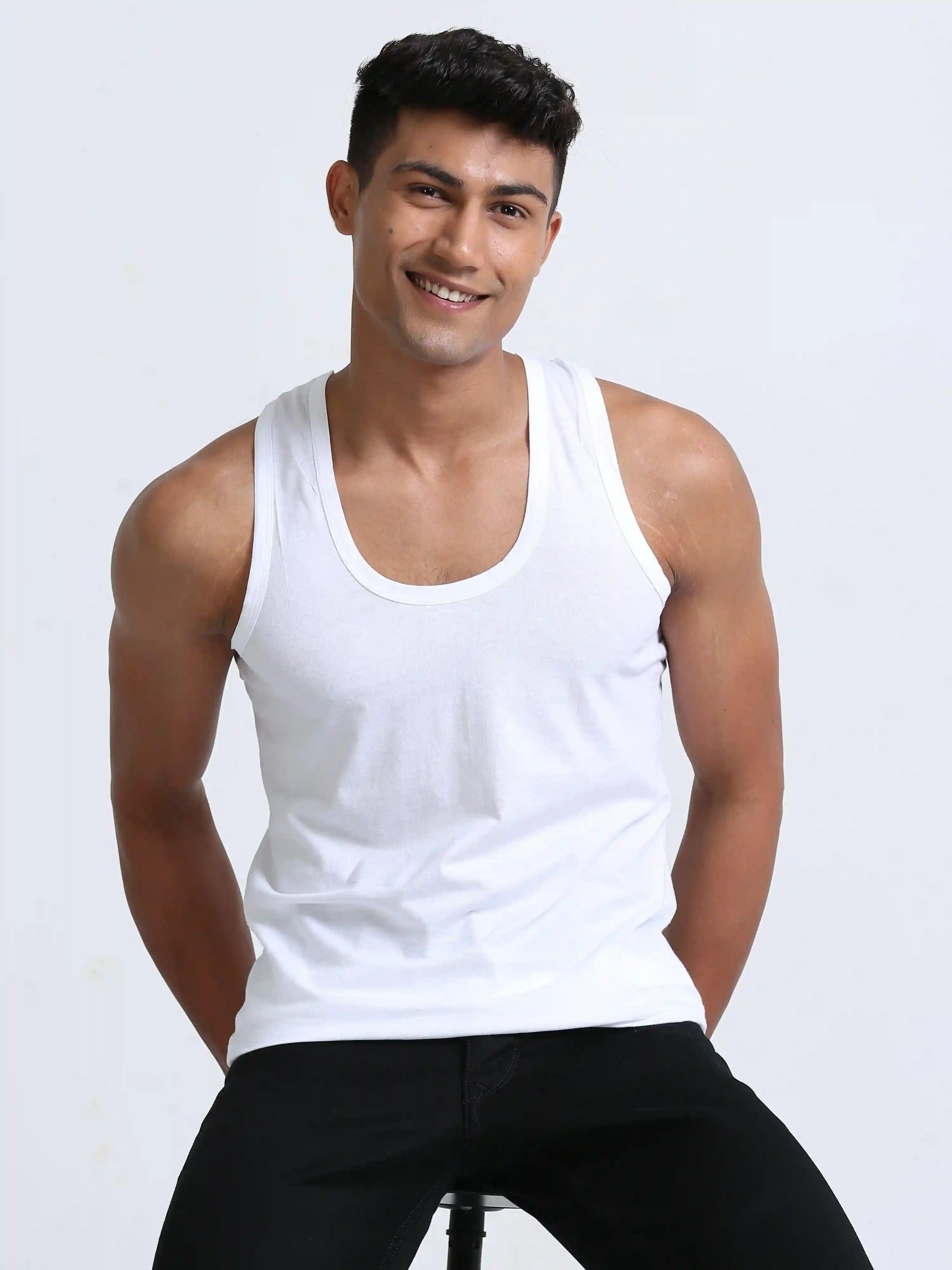 men_s-fashion-outfits-vest