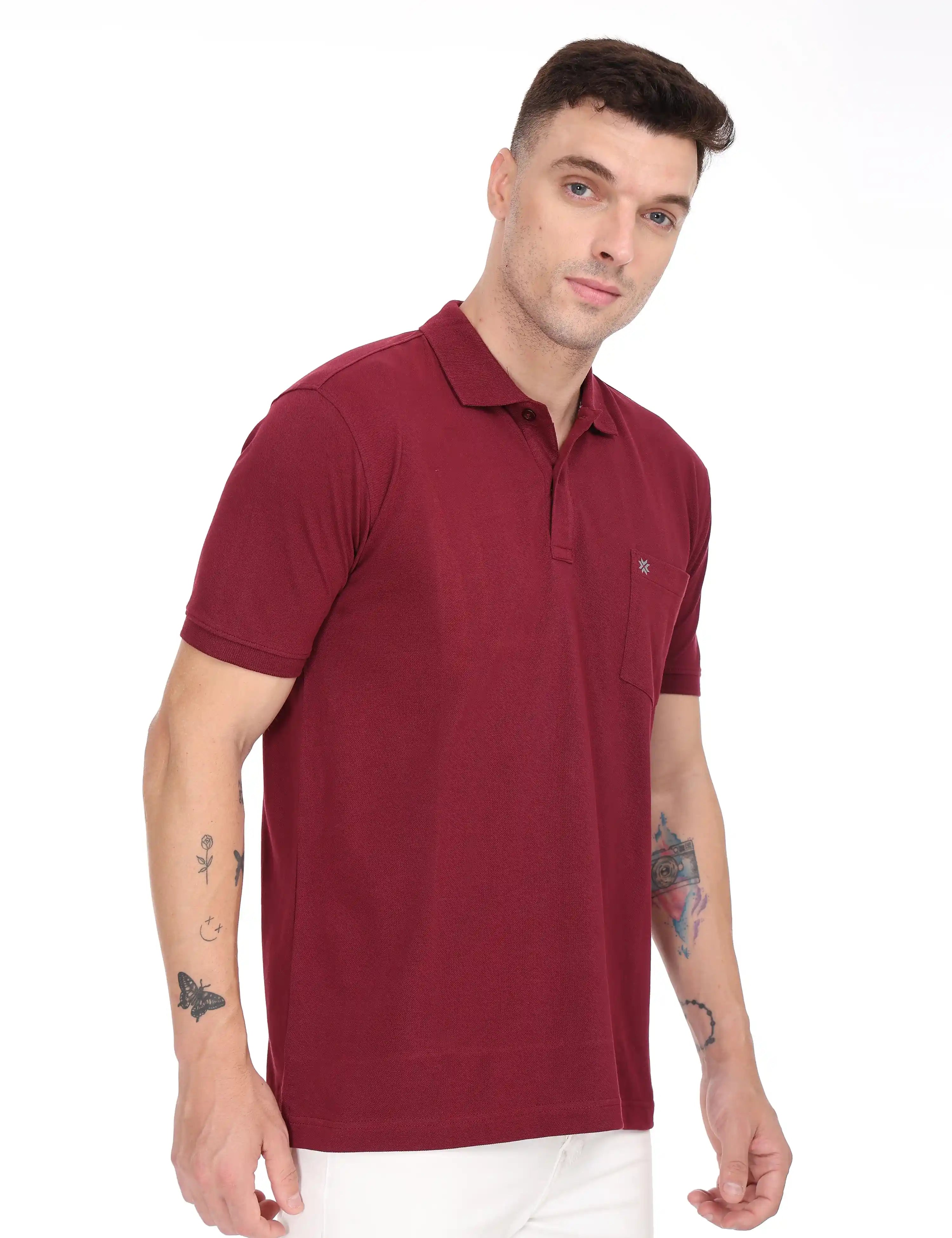 best-outfits-for-men-maroon-t-shirts